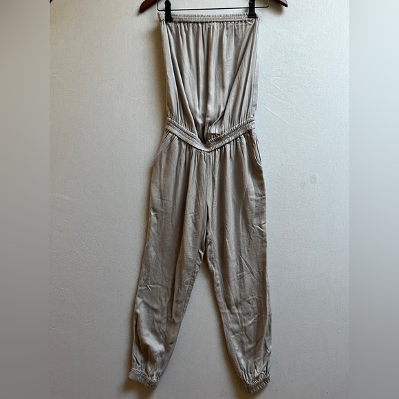 Talula Aritzia Tabata Strapless Jumpsuit Sz XXS - Picture 11 of 12